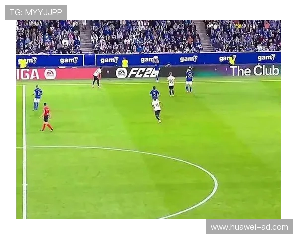 足球比赛中的长传与短传策略应用